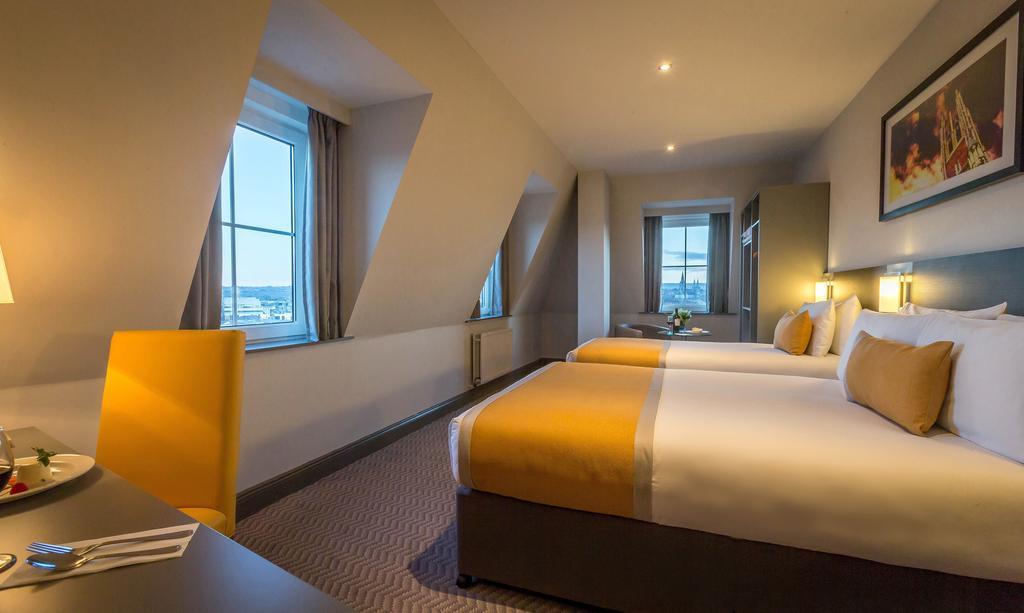 Double and Single Bed Room