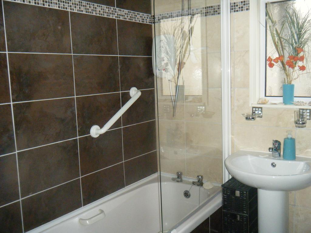 Double Room with Private External Bathroom