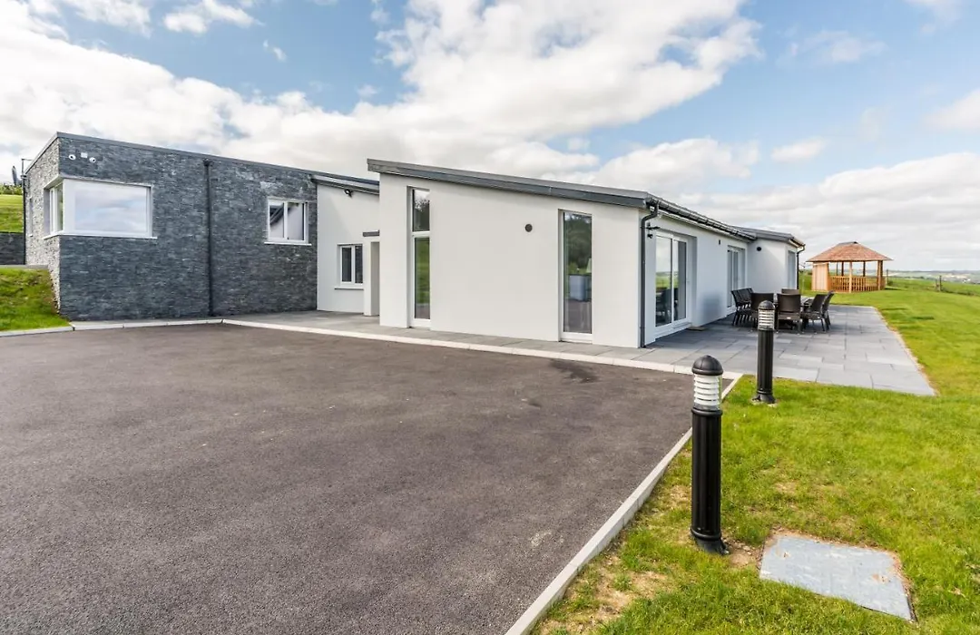 River Views,Kinsale, Hosted By Exquisite Holiday Homes, Sleeps 26-1