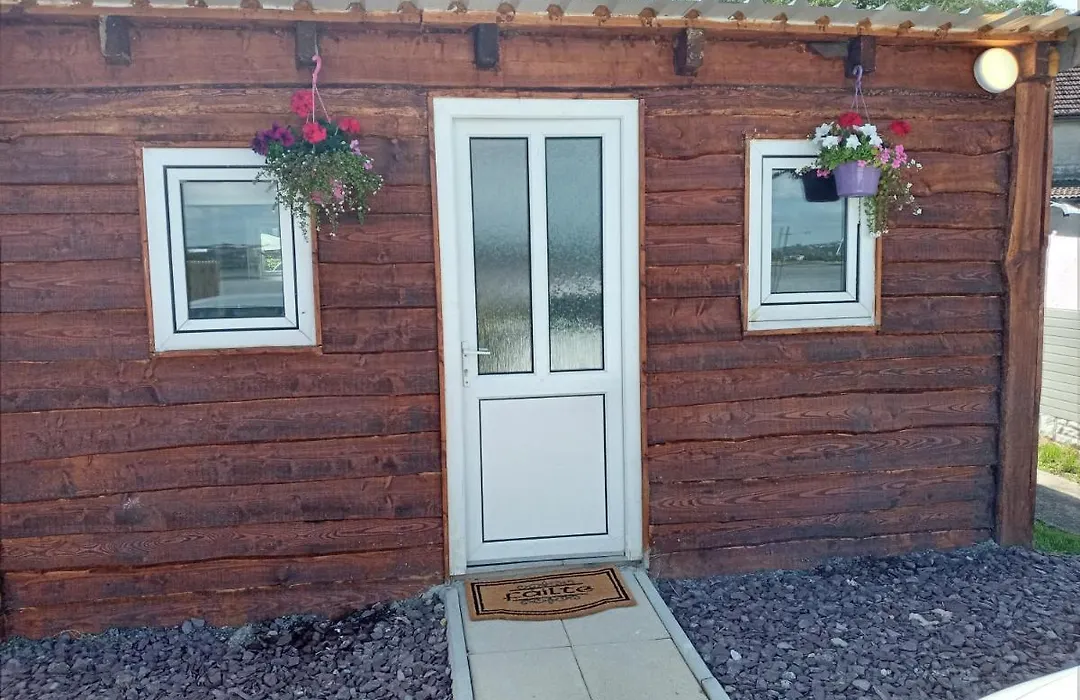 Rochestown Cabin-1