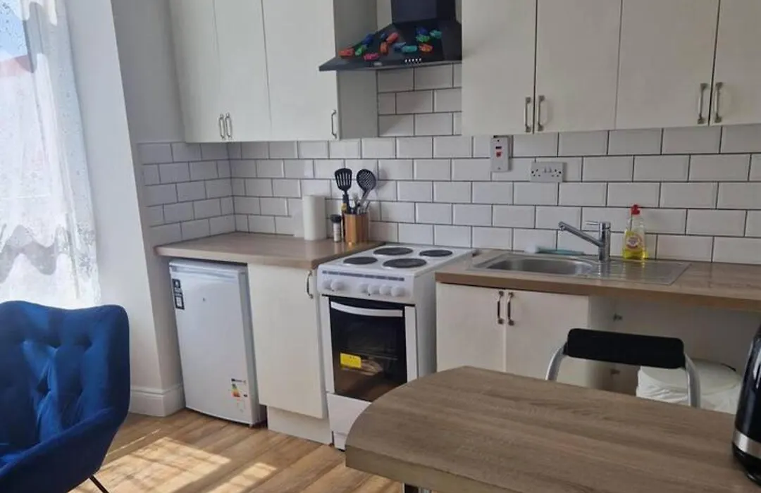 Beautiful 1-Bed Apartment In Cork-1