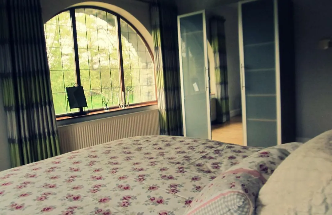 Stunning 4 Bedroom House In Bantry-1