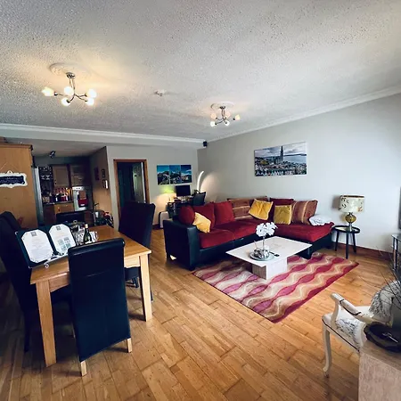 Fernway Residence Entire Property-2