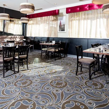 Leonardo Hotel Cork-3