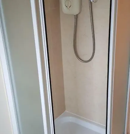 3 Bedroom Newly Furnished Cork City-3